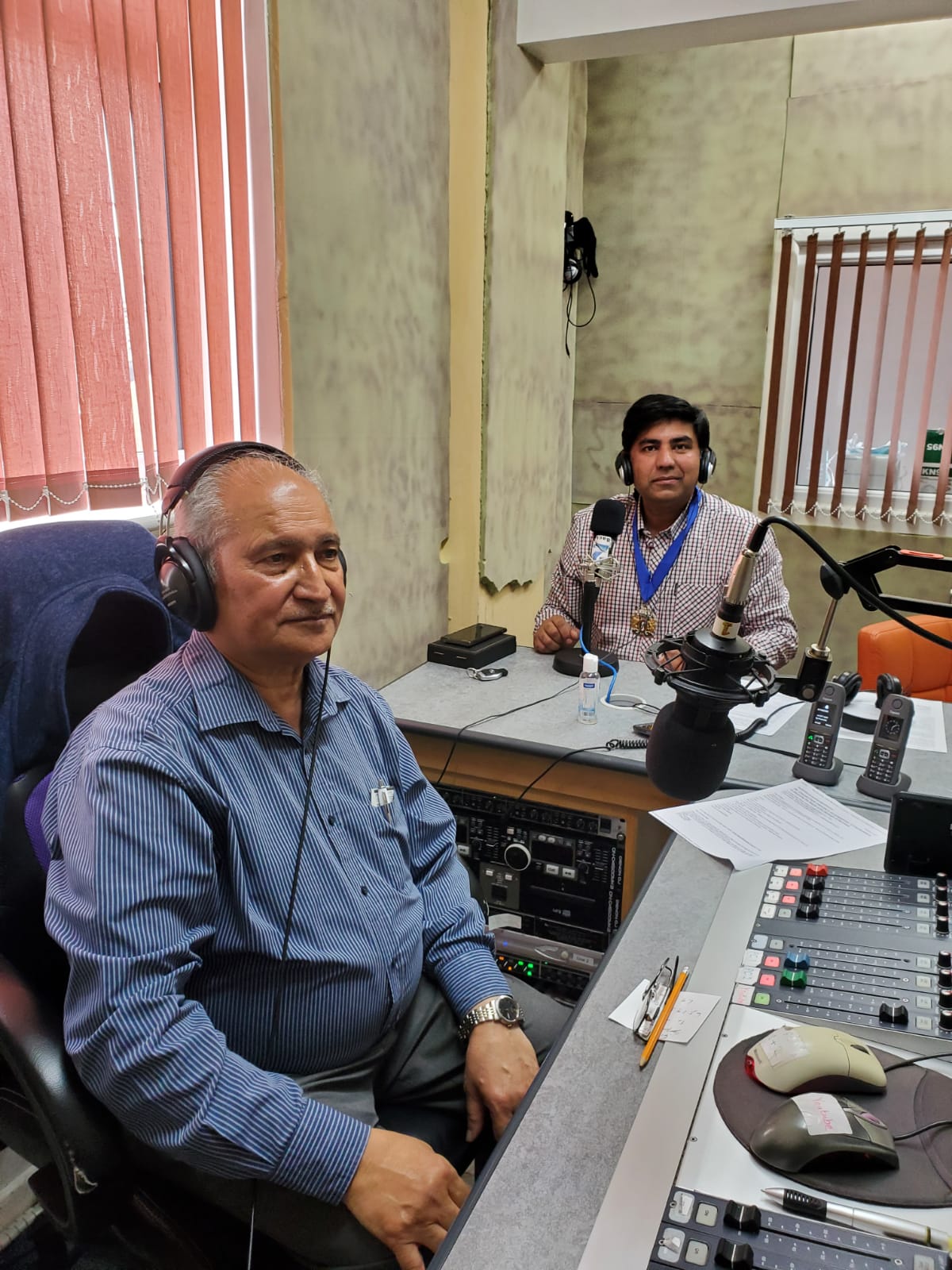 Mayor Aasim Rashid visits Crescent Radio – Crescent Community Radio 97FM